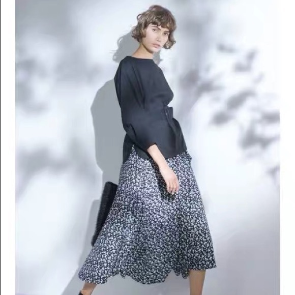 COPY - Mila Owen wrap skirt - Picture 2 of 4